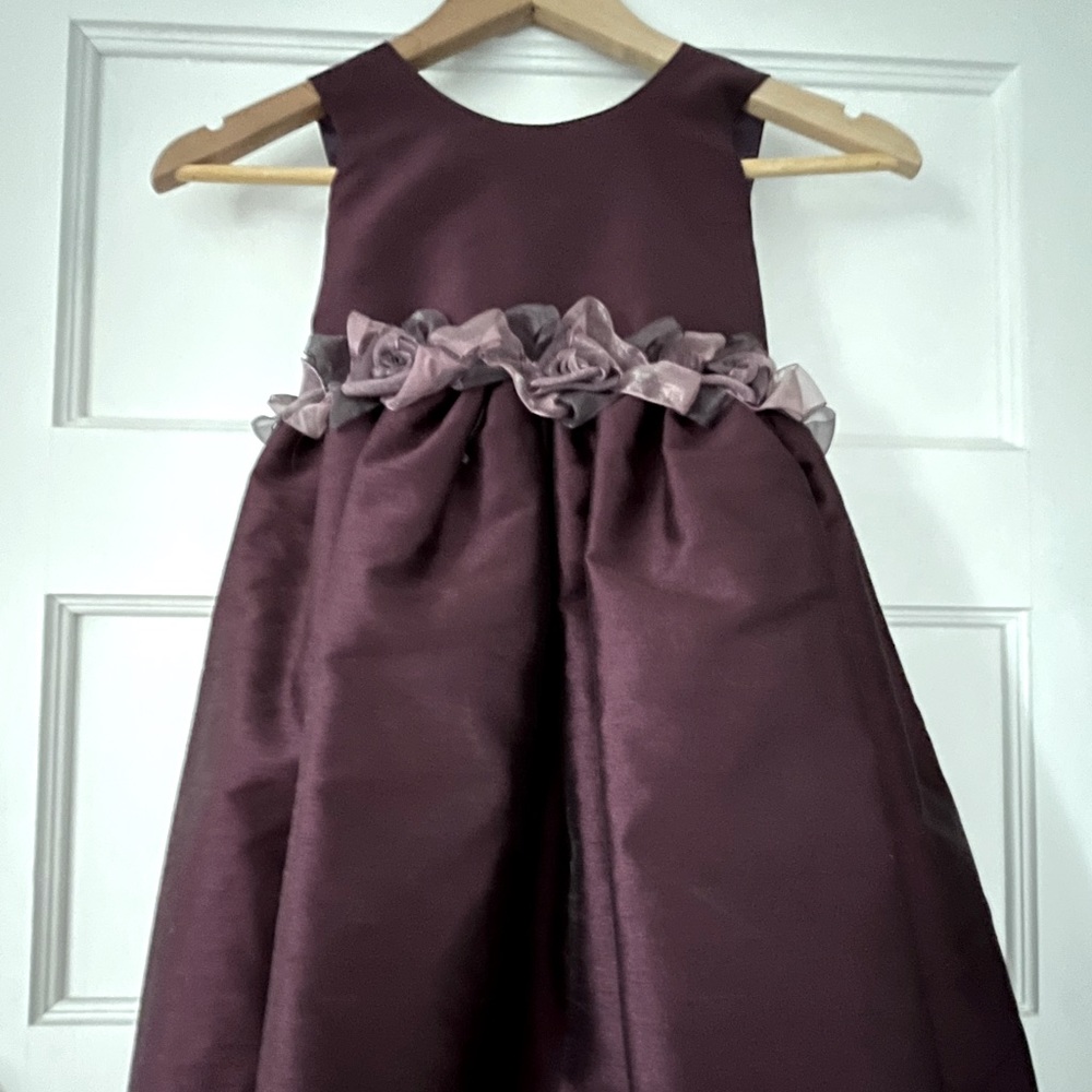 Adorable purple flower dress. Size 5-6